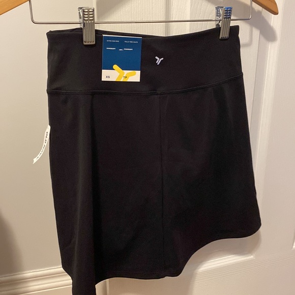 Old navy athletic skort - Picture 3 of 4